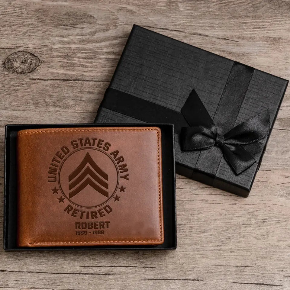 Personalized US Military Retired Leather Wallet QTPN2023139
