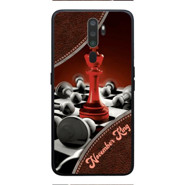 PERSONALIZED CHESS KING OR QUEEN WITH BIRTH MONTH PHONECASE QTTQ1611
