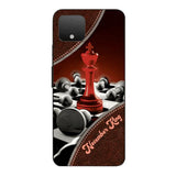 PERSONALIZED CHESS KING OR QUEEN WITH BIRTH MONTH PHONECASE QTTQ1611