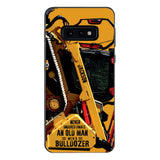 PERSONALIZED NEVER UNDERESTIMATE AN OLD MAN WITH A BULLDOZER PHONECASE QTDT2903