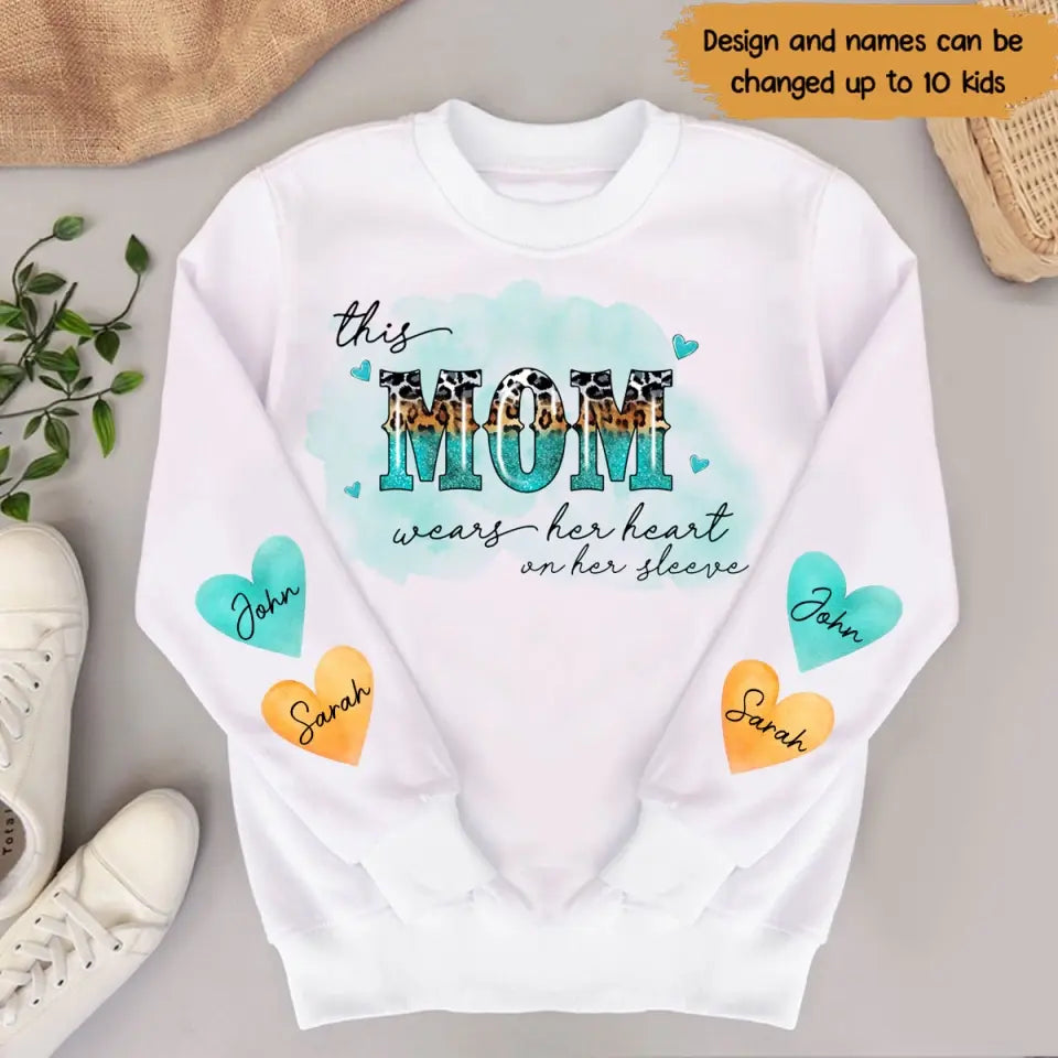 Personalized This Aunt Wears Her Heart On Her Sleeve Sweater Printed QTVQ398