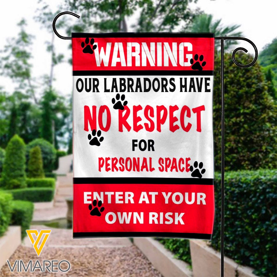 LABRADOR WARNING GARDEN FLAG